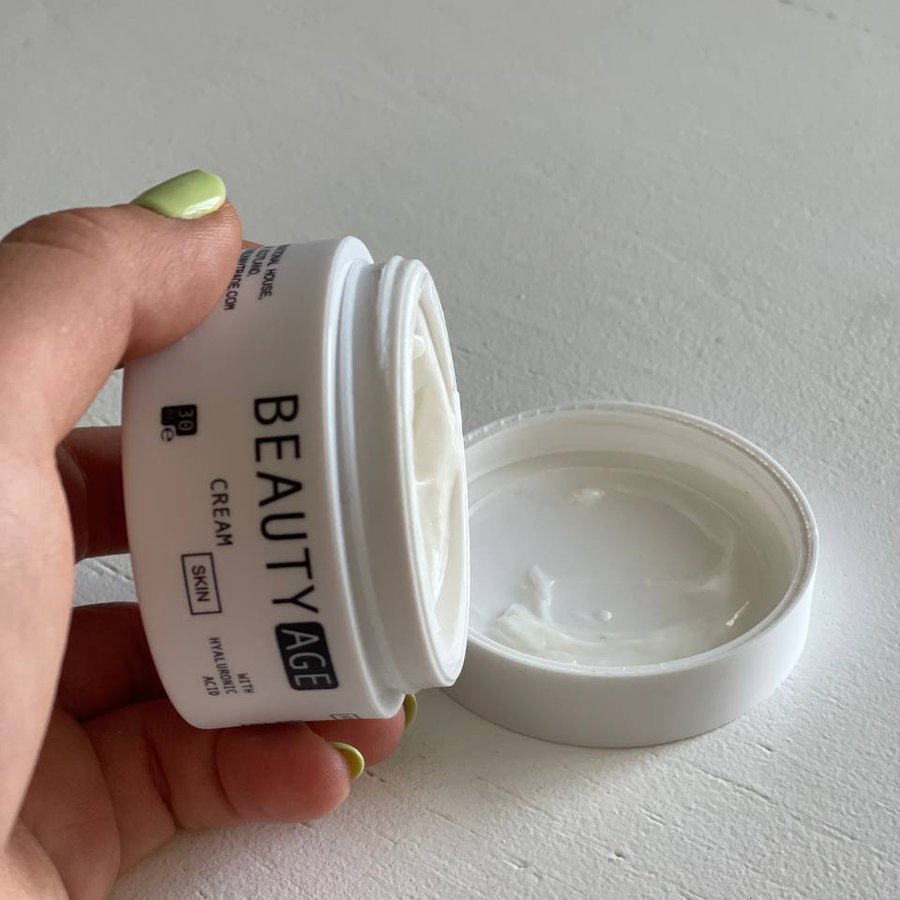 Beauty Age Skin — crema facial con ácido hialurónico